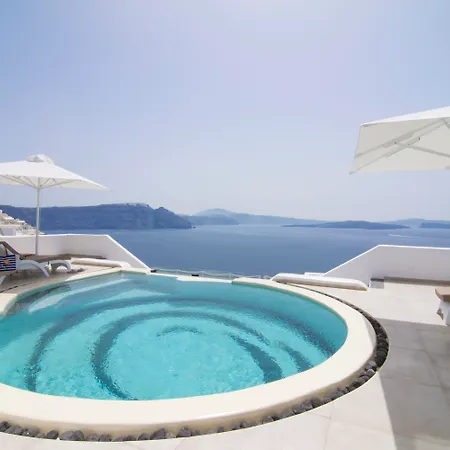 Santorini Secret Premium Hotel 4*
