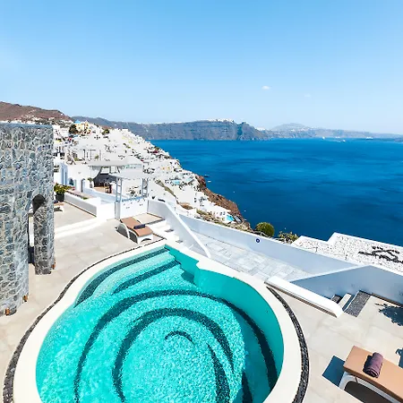 Santorini Secret Premium 4*